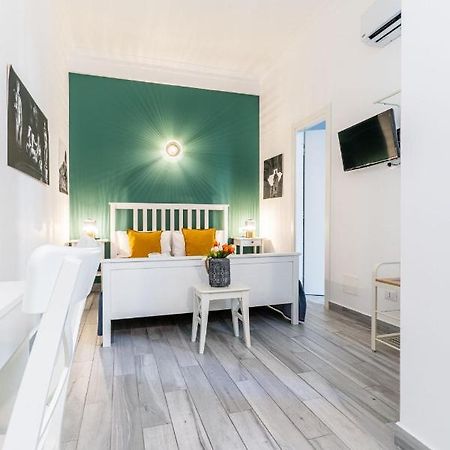 Giorgio I Rooms Палермо Екстериор снимка
