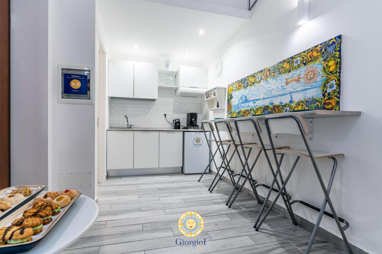 Giorgio I Rooms Палермо Екстериор снимка