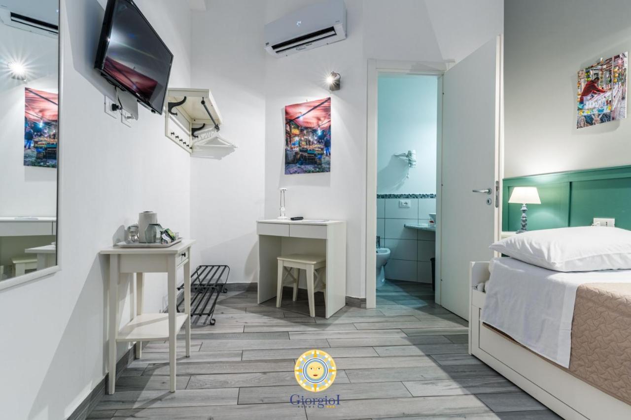 Giorgio I Rooms Палермо Екстериор снимка